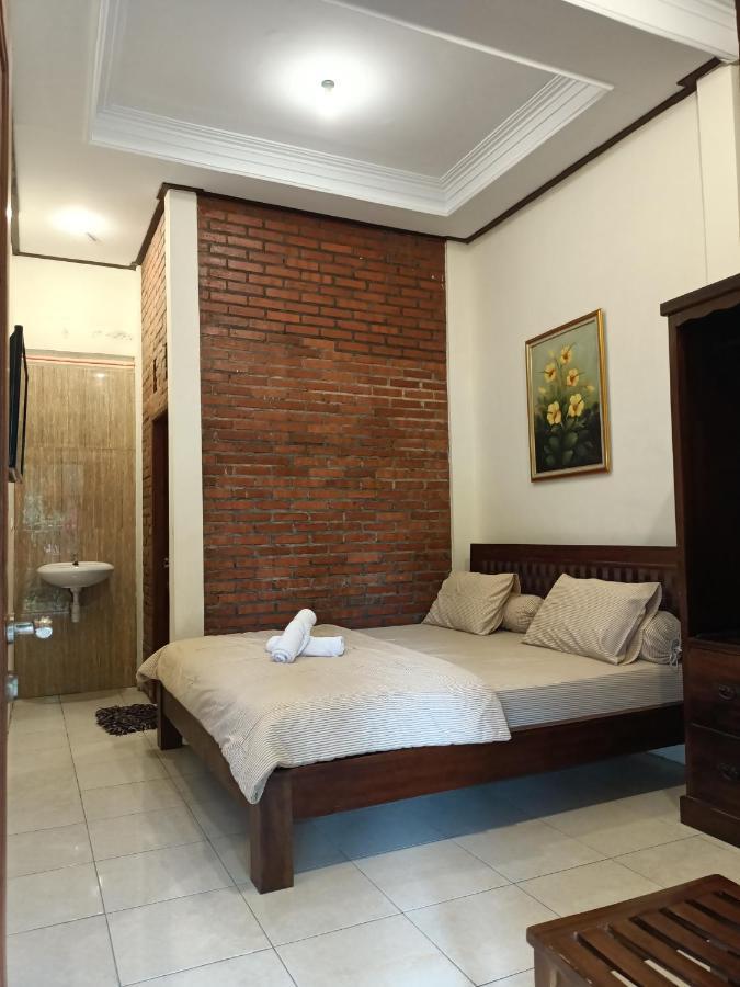 Rumah Kami Guest House Yogyakarta Bagian luar foto